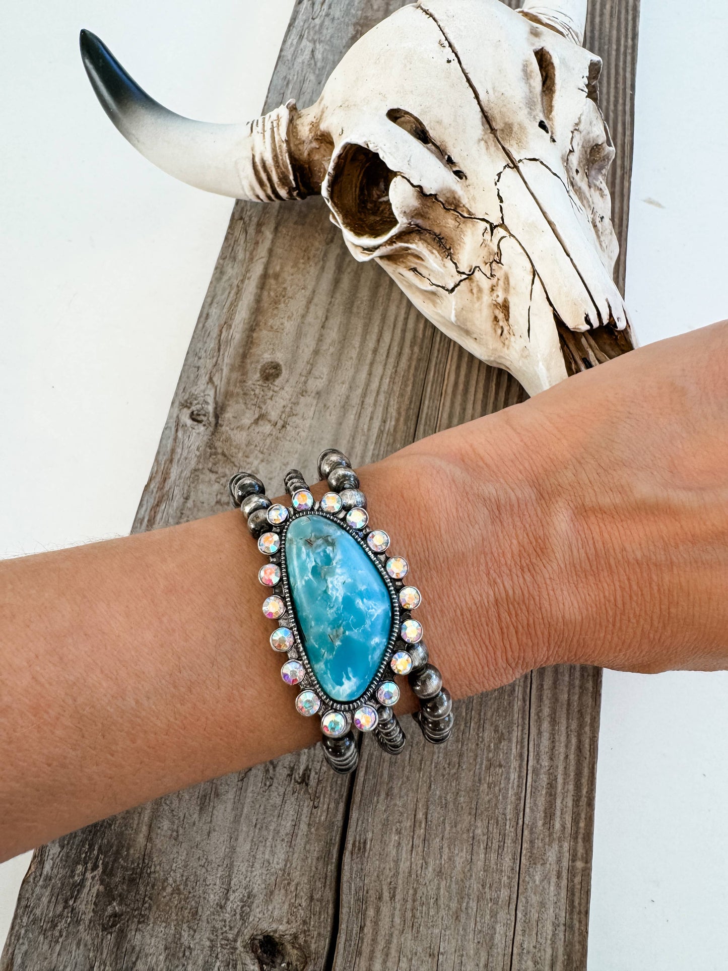 Western Navajo Style Pearl Hand Stone Stretch Bracelet